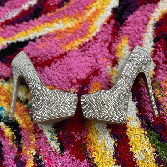 Silver Rhinestone Heels. - Picture 3 of 4